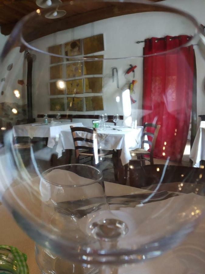 Taverna Del Dolmen Millesimo 外观 照片